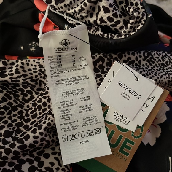 Volcom LEAF IT BE ONE-PIECE SWIMSUIT - BLACK - Picture 14 of 14